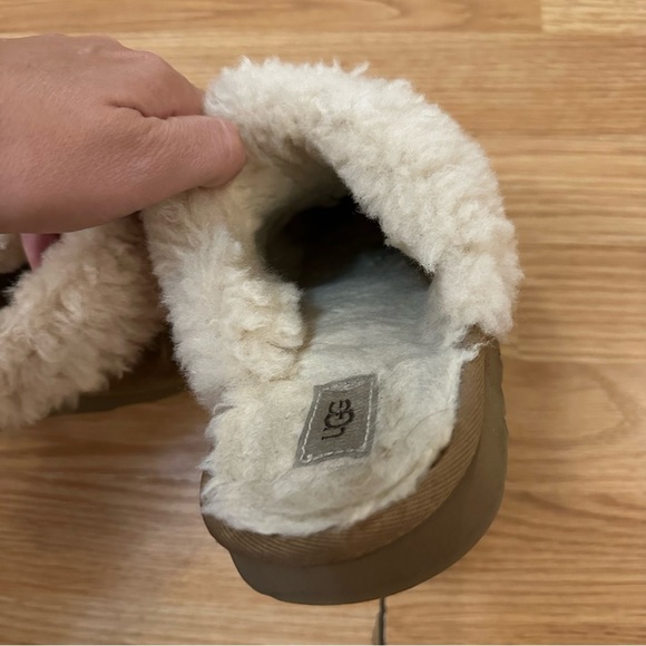 UGG Scuffette Womens Shearling House Shoes Slippers Chestnut Tan Size 7 Womens - Picture 7 of 7
